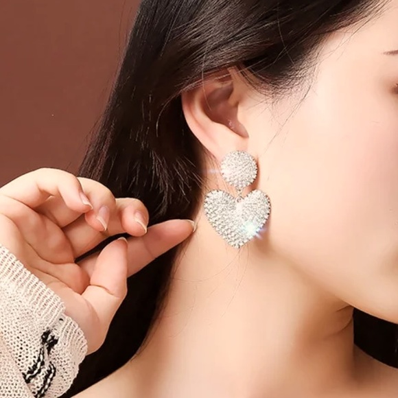 Gold Plated Rhinestone Heart Earrings - Picture 4 of 5